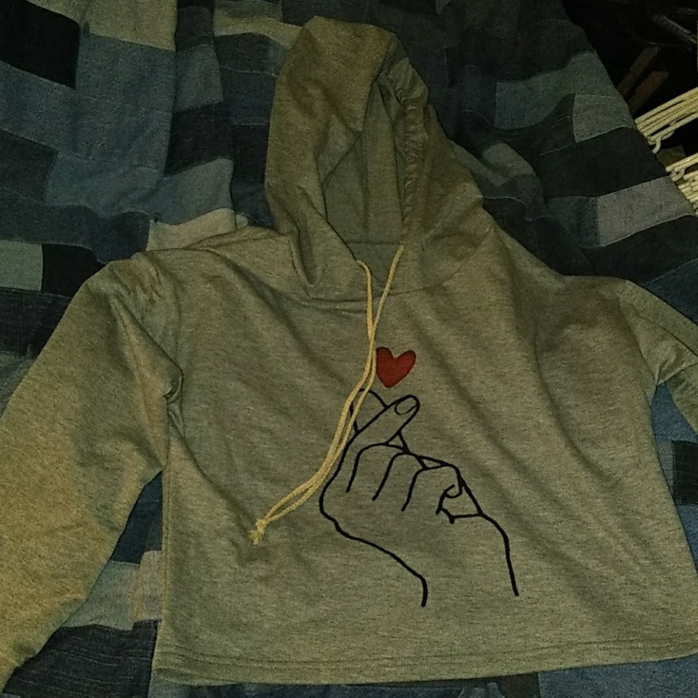Sweatshirt